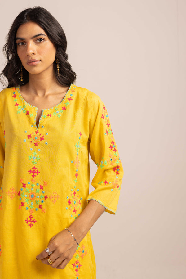 Rang Mahal Pure Stitches Ensemble