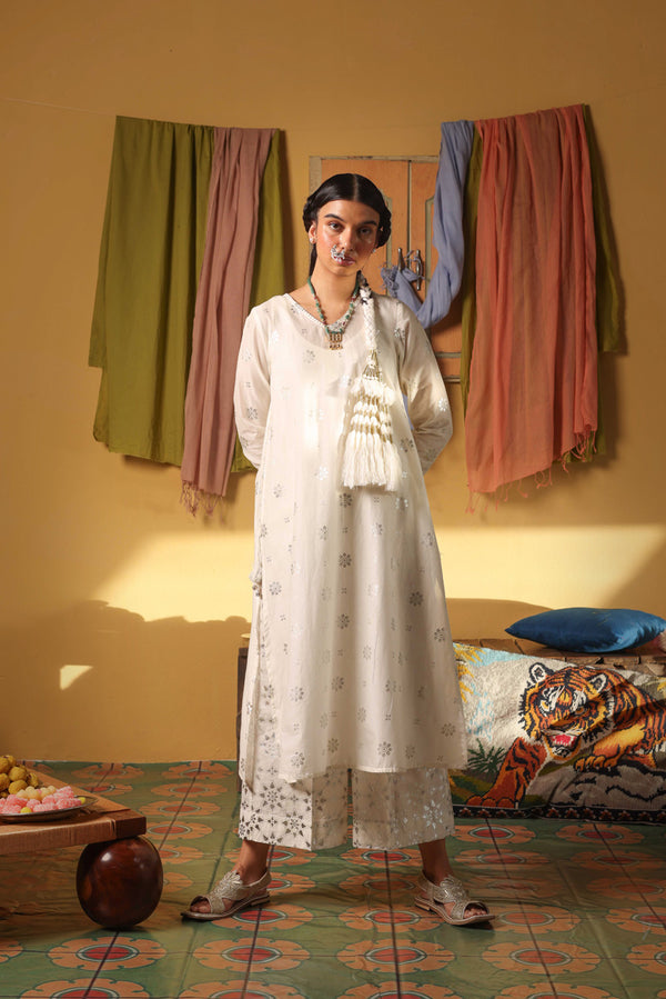 Husna Zarnigar 3 Piece Suit