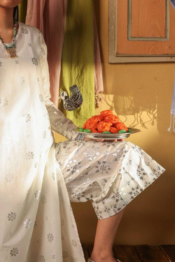 Husna Zarnigar 3 Piece Suit