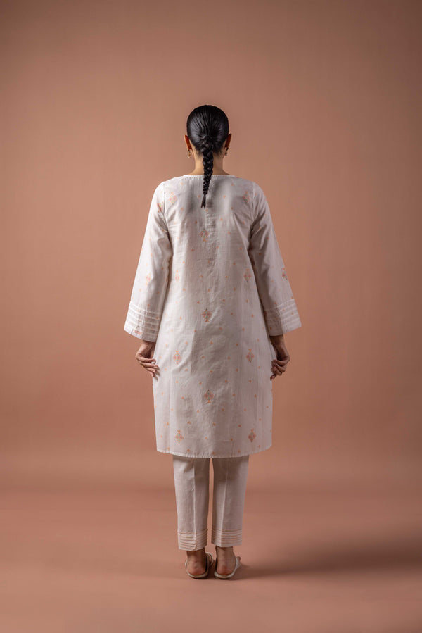 Whispers Of Jacquard Ensemble