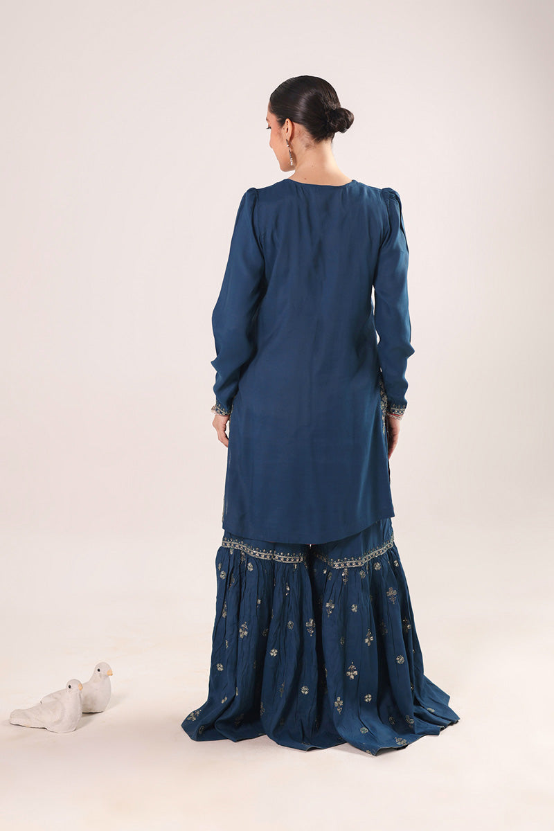 Ronak-e-Gulastari Suit