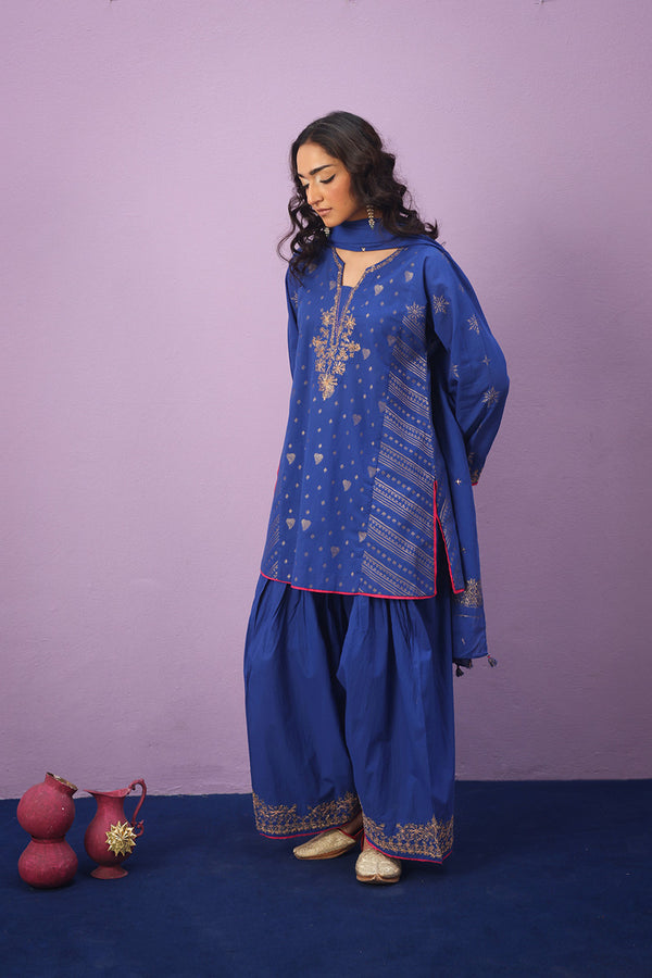 Raat ki Rani Signature Suit