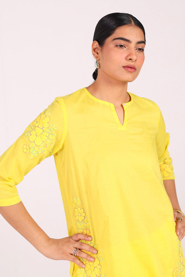 Whispers From The Flower Market Duo