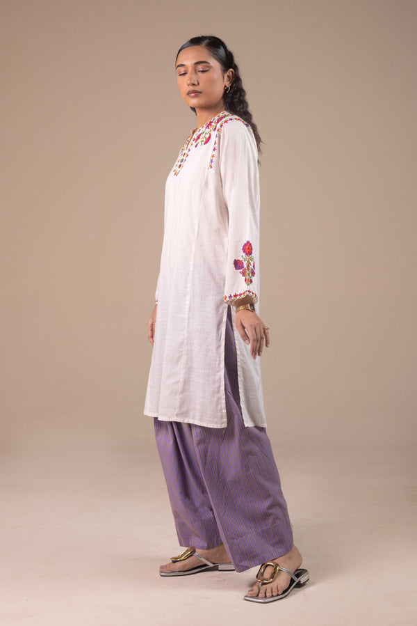 Rangeen Qissay Embroidered Set