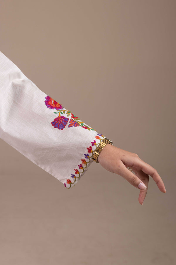 Rangeen Qissay Embroidered Set