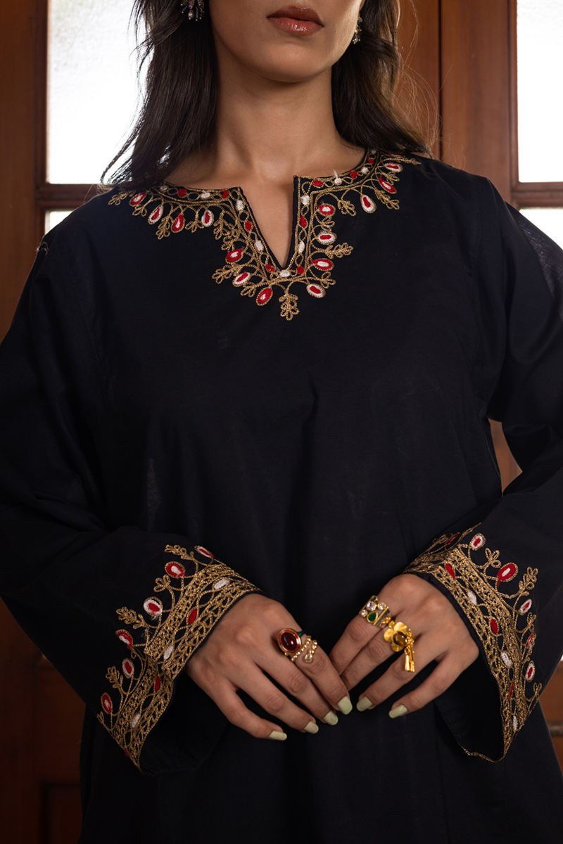 Embroidered Susi Set