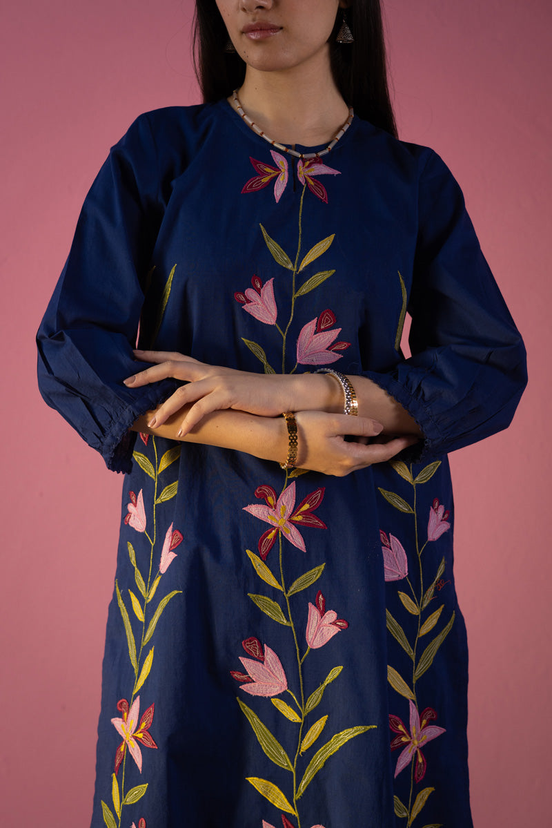 Embroidered Phool Kamala Set