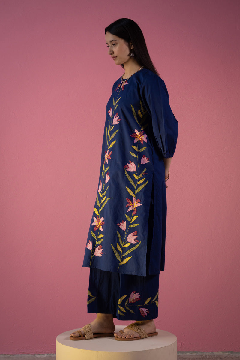 Embroidered Phool Kamala Set