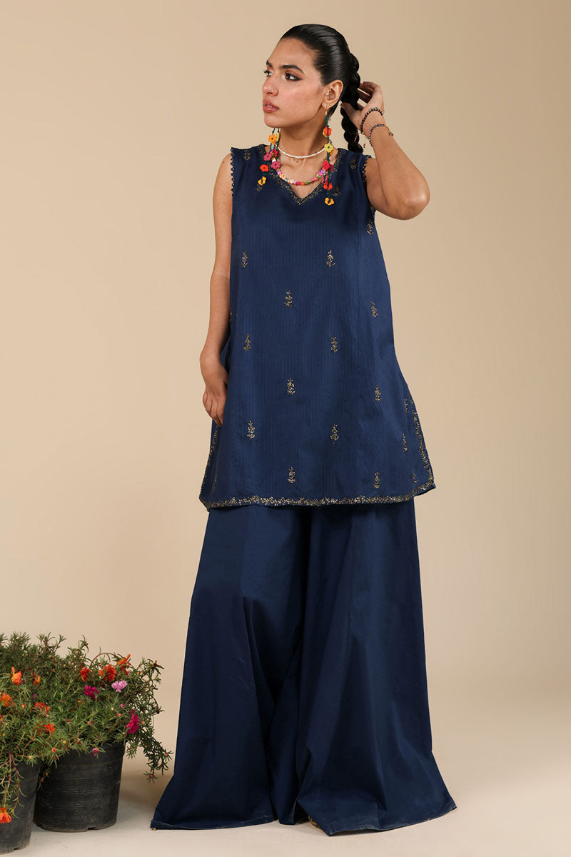 Embroidered Petal Mist Set
