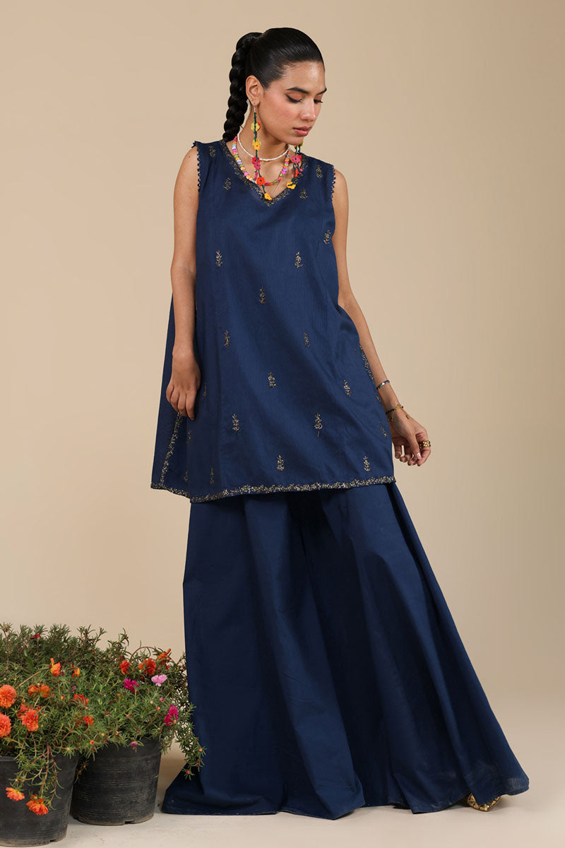 Embroidered Petal Mist Set