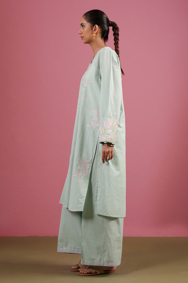 Amber Embroidered Set