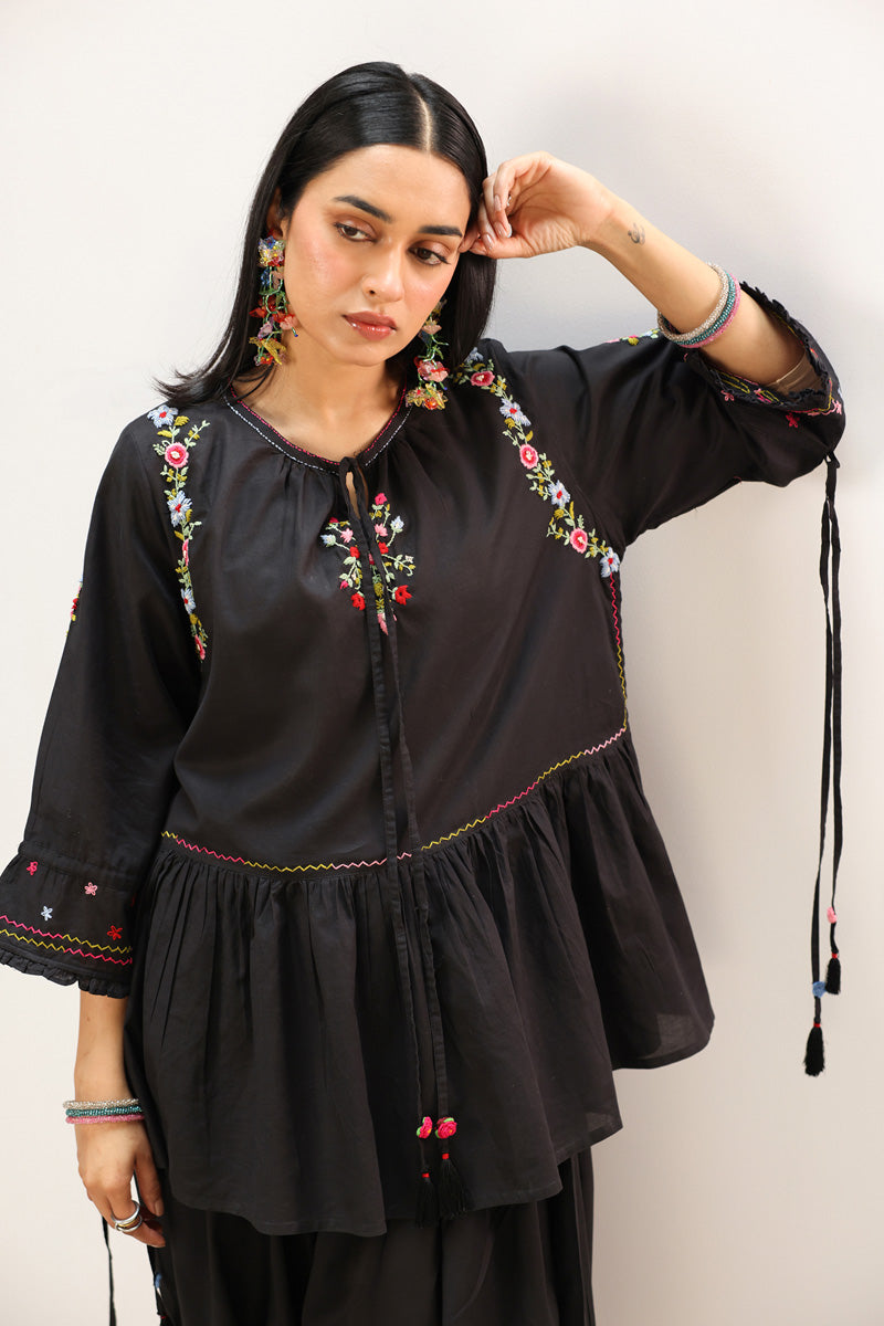 Tarkashi Tassel Ties Set