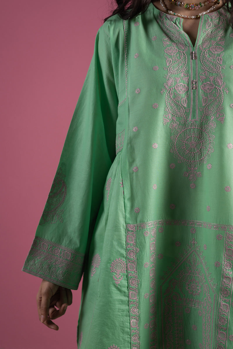 Nazakat Embroidered Set