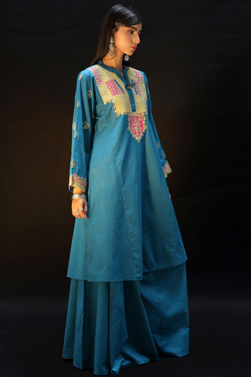 Chand Rang Embroidered Set