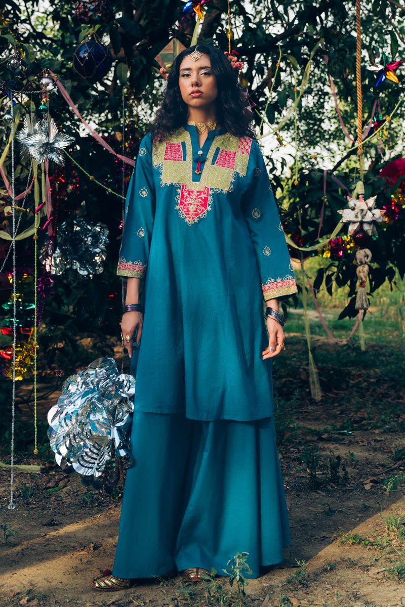 Chand Rang Embroidered Set