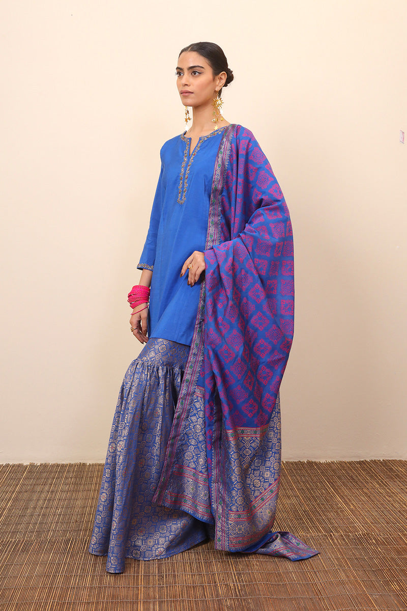 Brocade 2 Piece Set