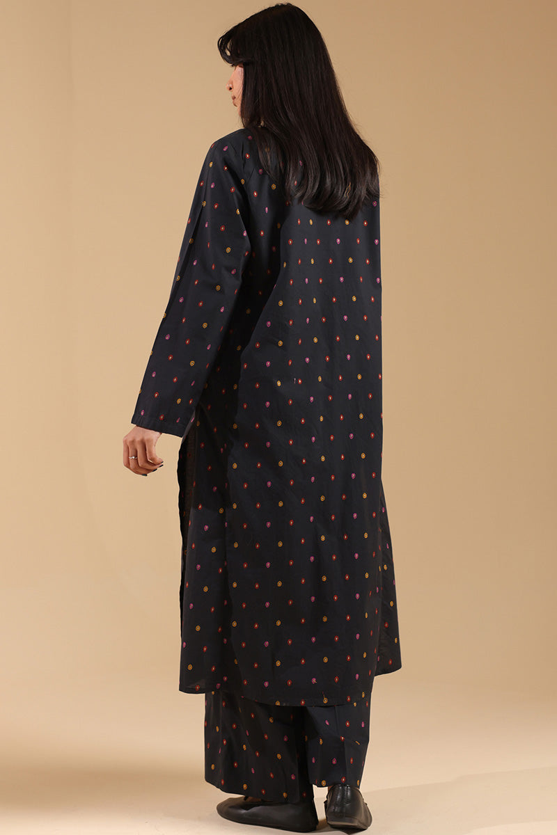 Zeenat Ember Tassel Set