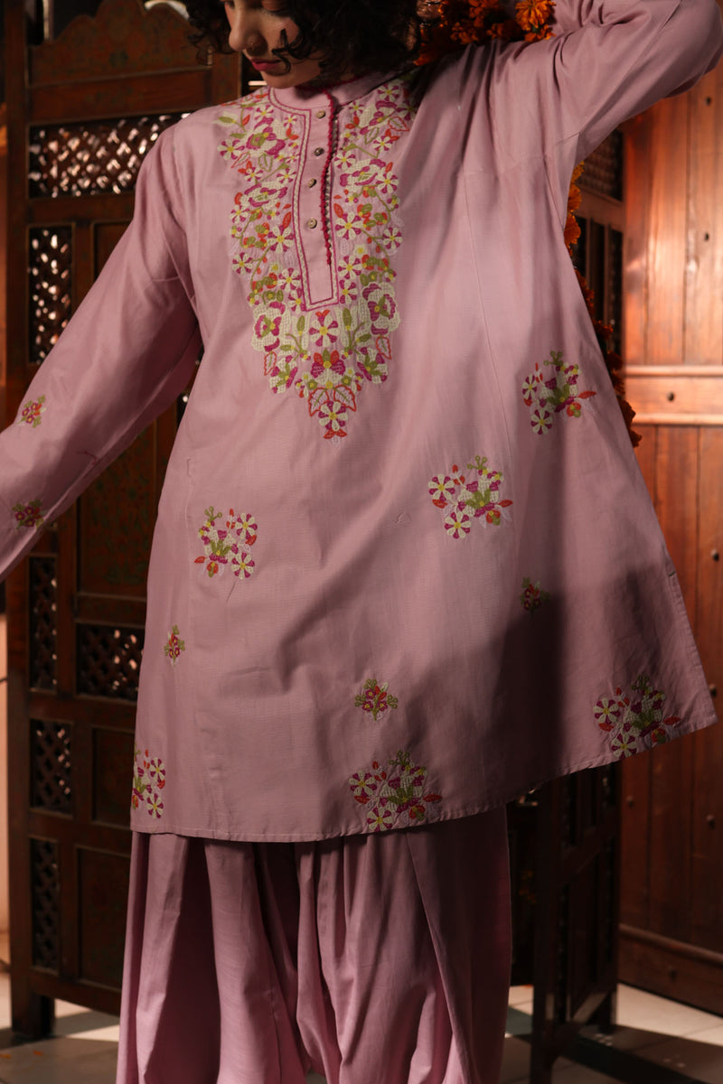 Aar Embroidered Set