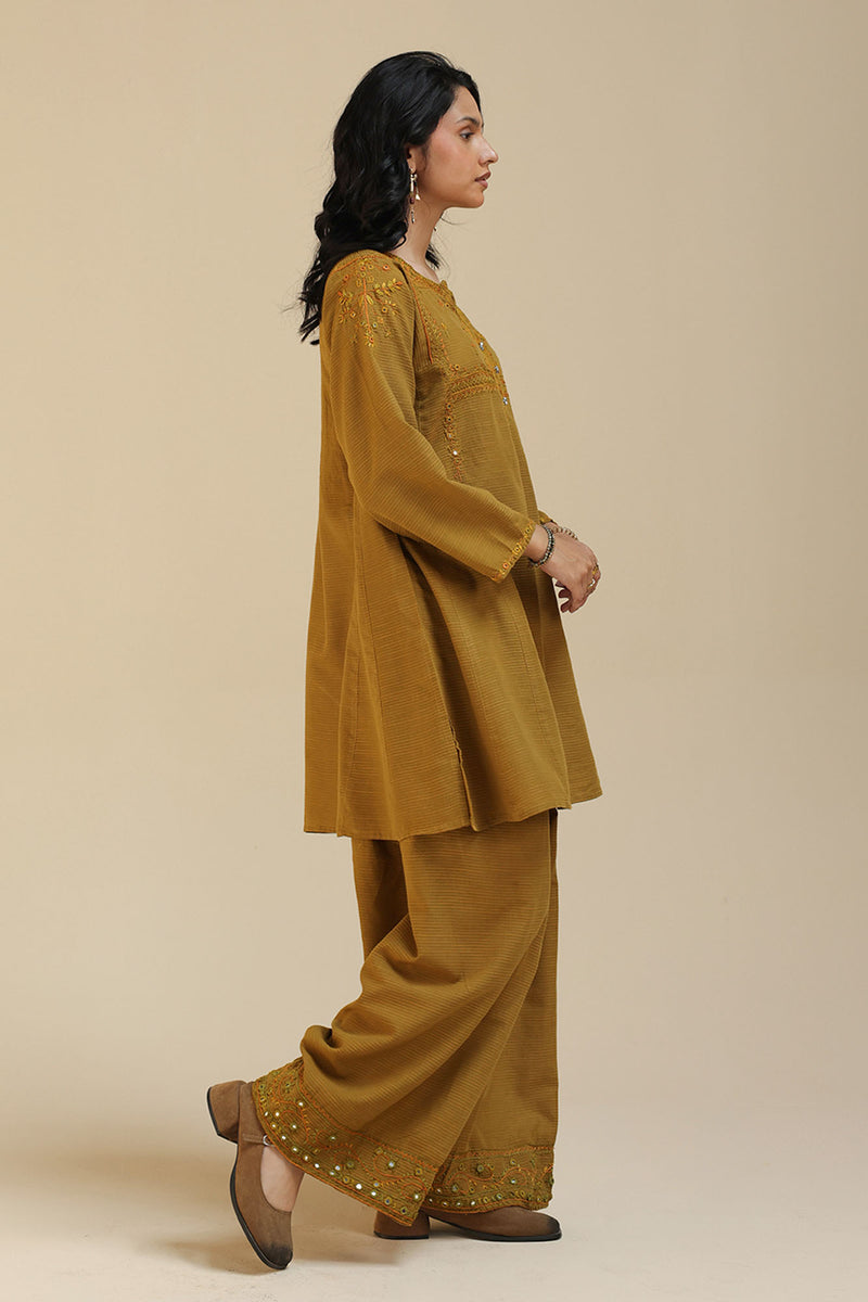 Hand Embroidered Farshi Set