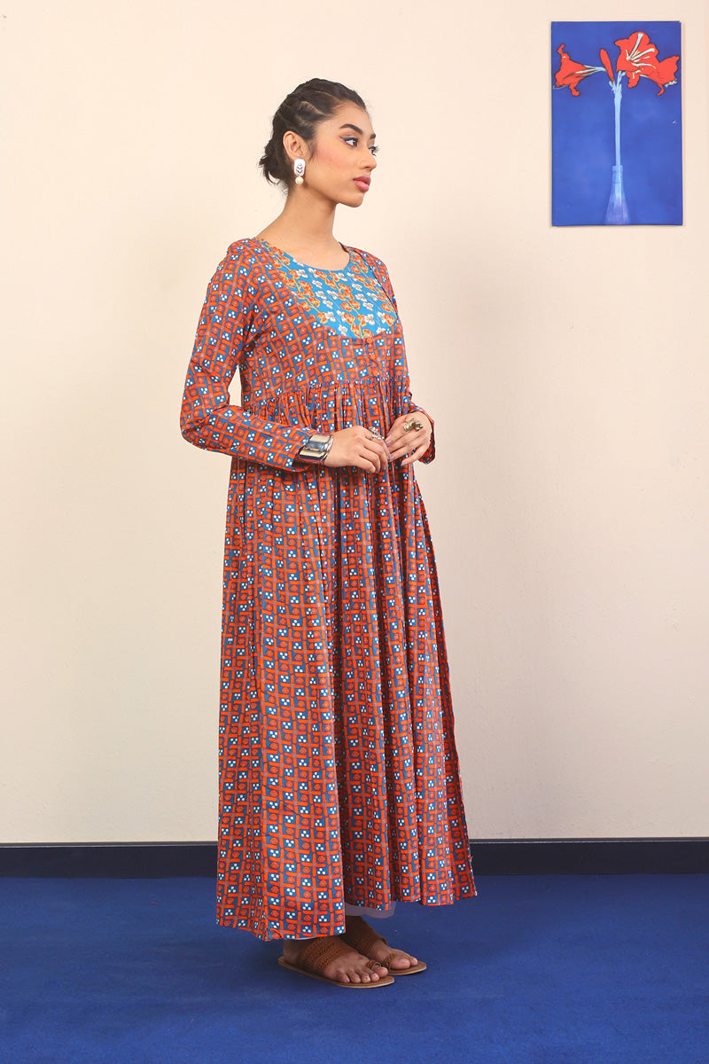 Cloves Flary Dress