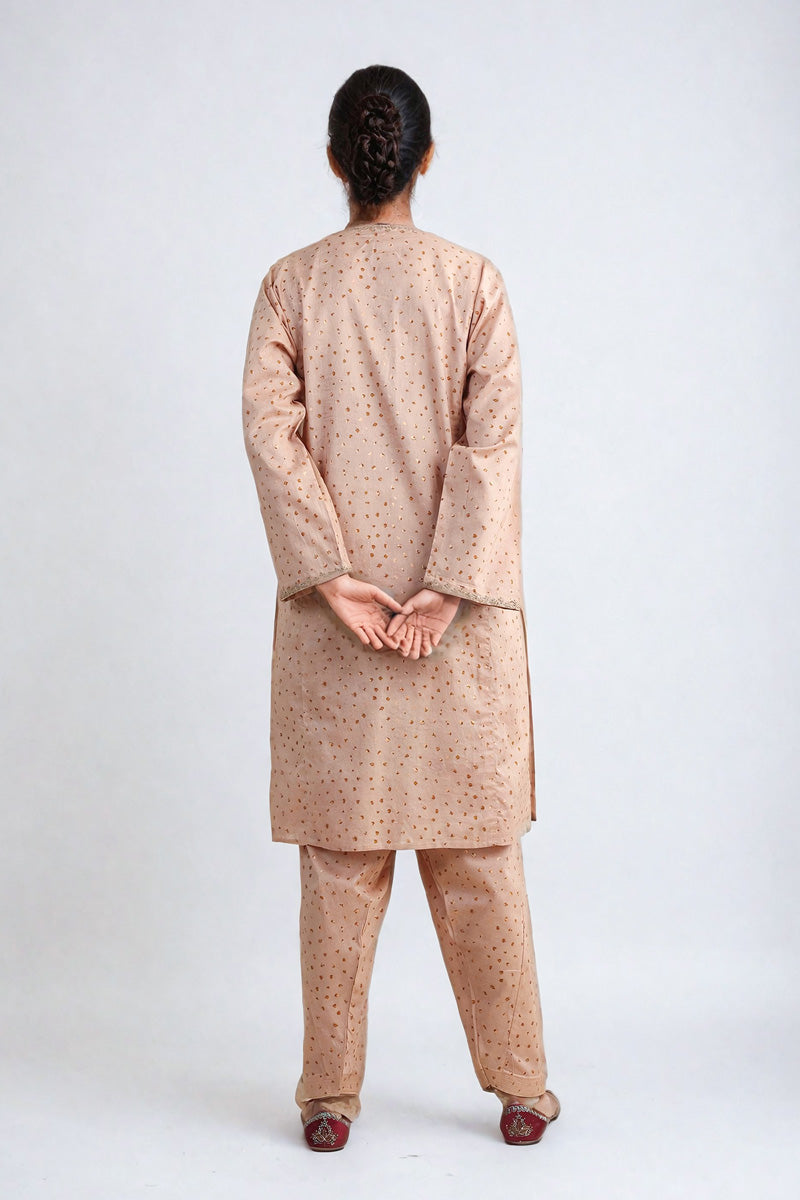 beige