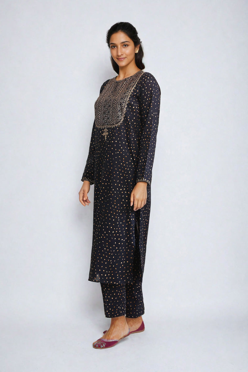 Muqaish Matching Set