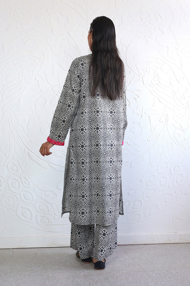 Tilework 2-Piece Suit