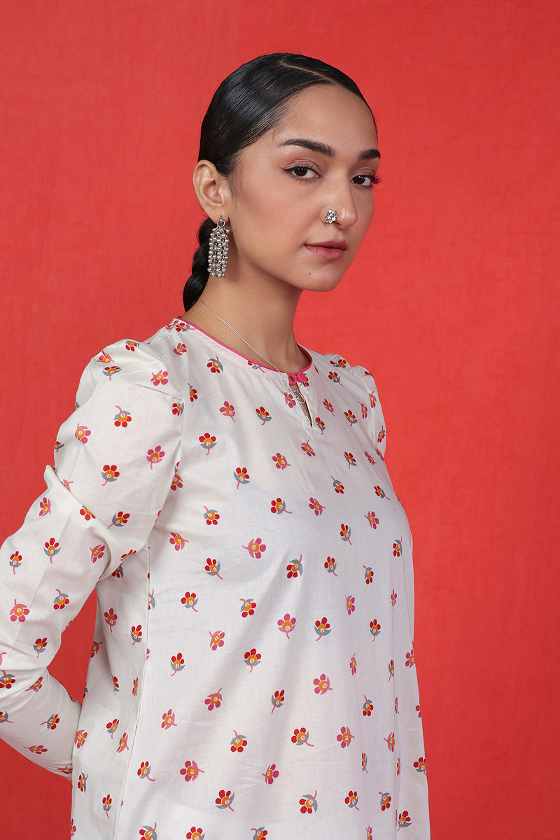 Puff Paithani Perfection