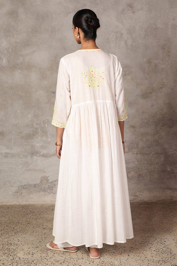 Hand Embroidered Waadi Set