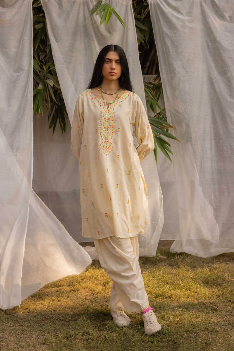 Gul-e-Waadi Suit