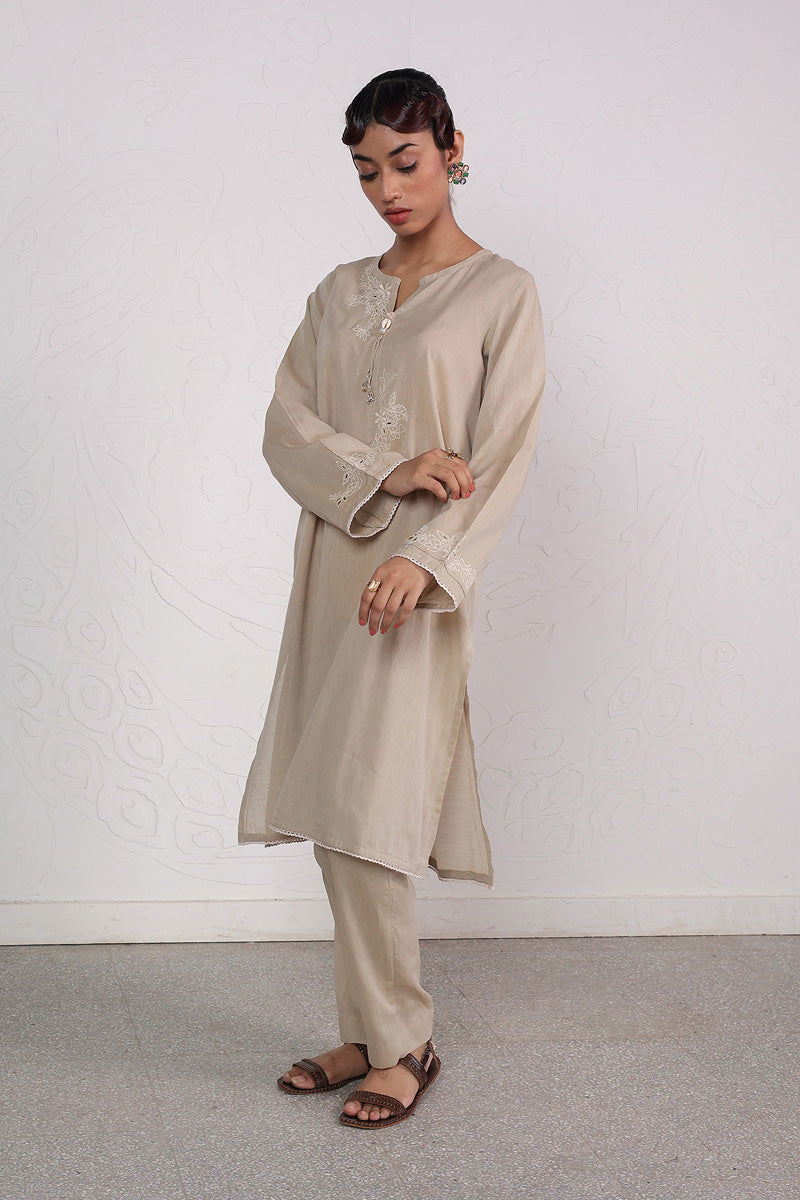 beige