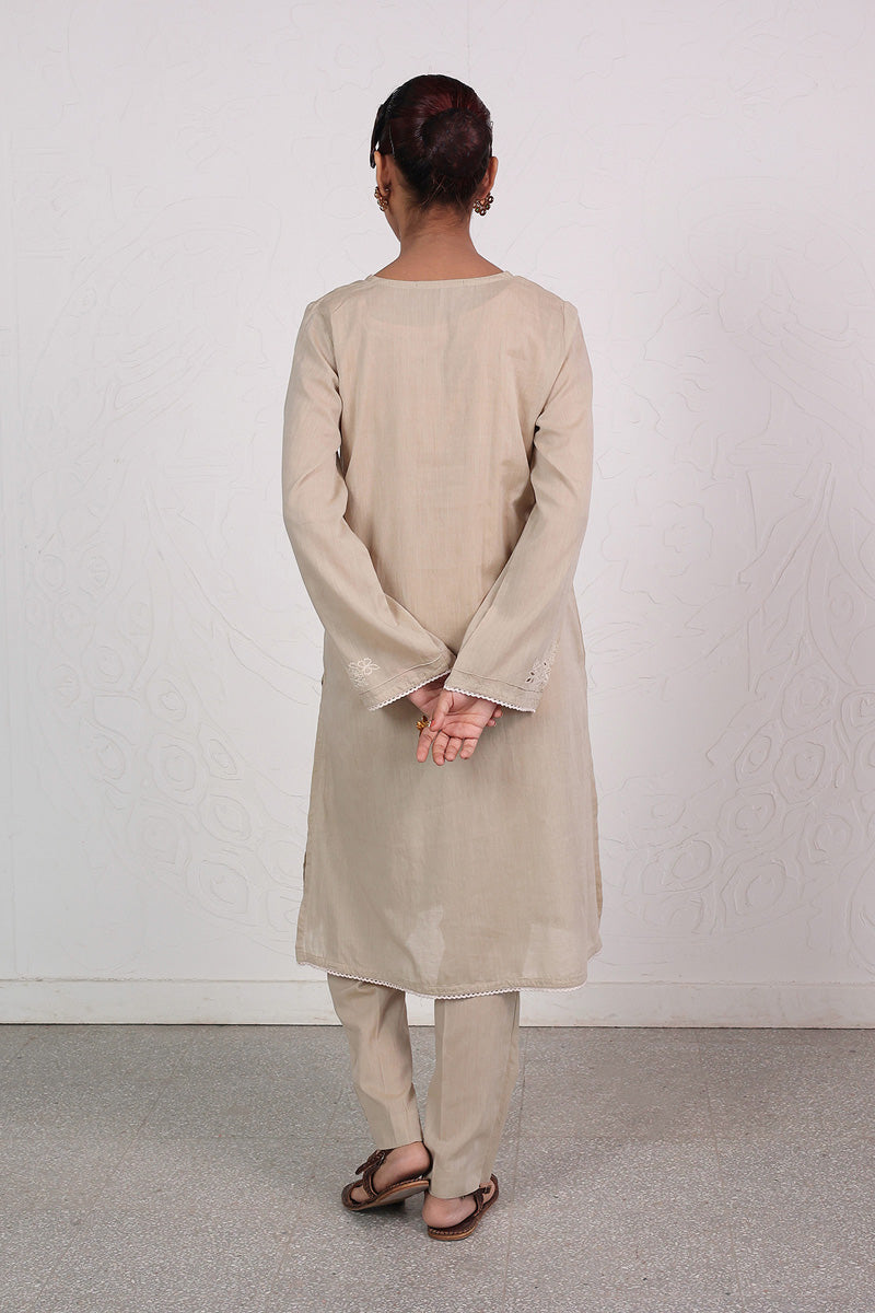 beige