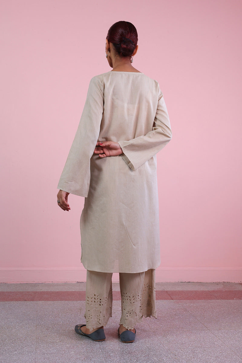 beige