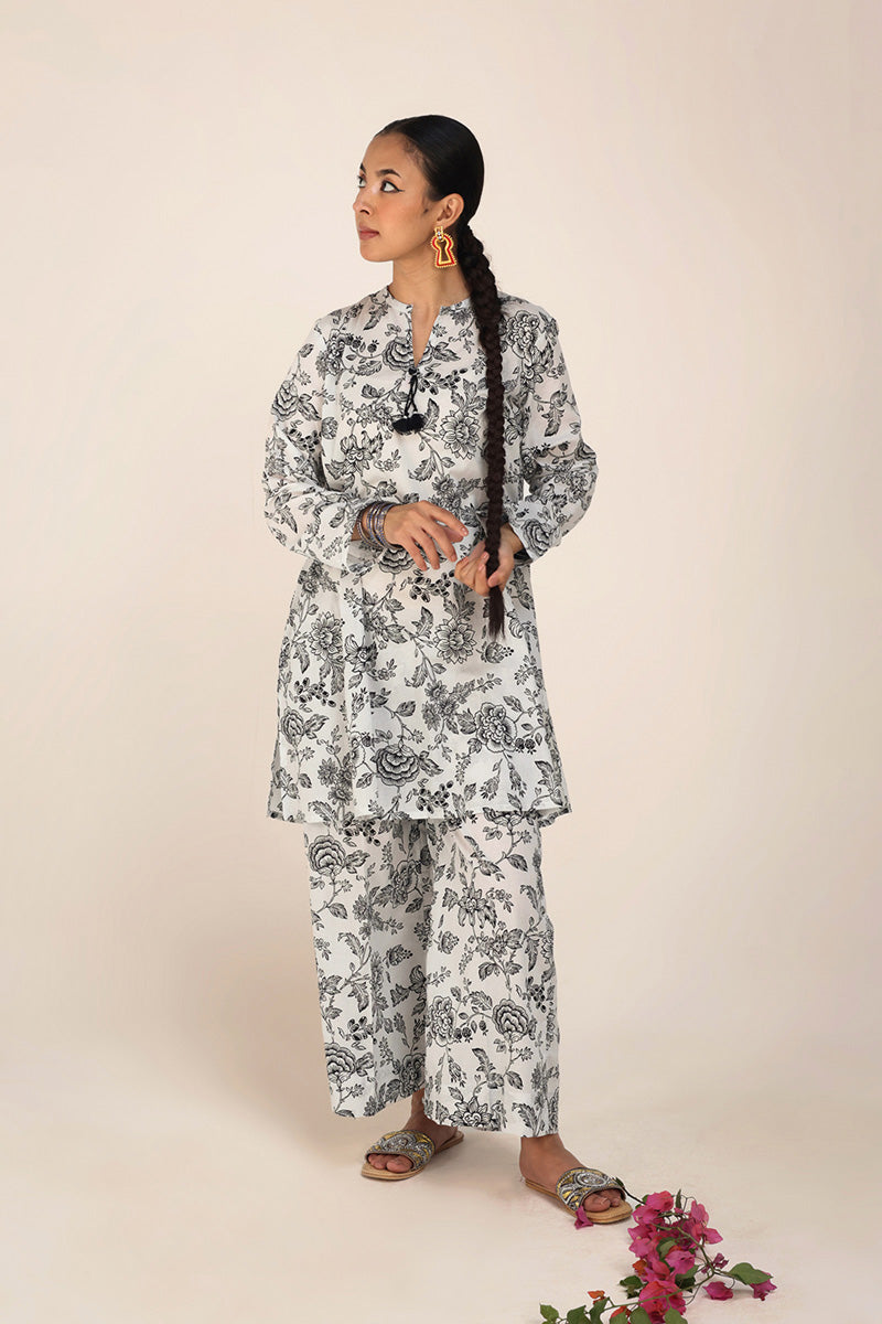 Floral Raffine Roshni Ensemble