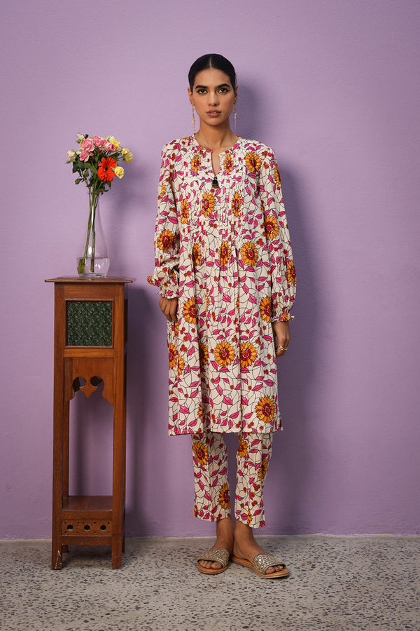 Pleated Sunflower Stained Glass Duo