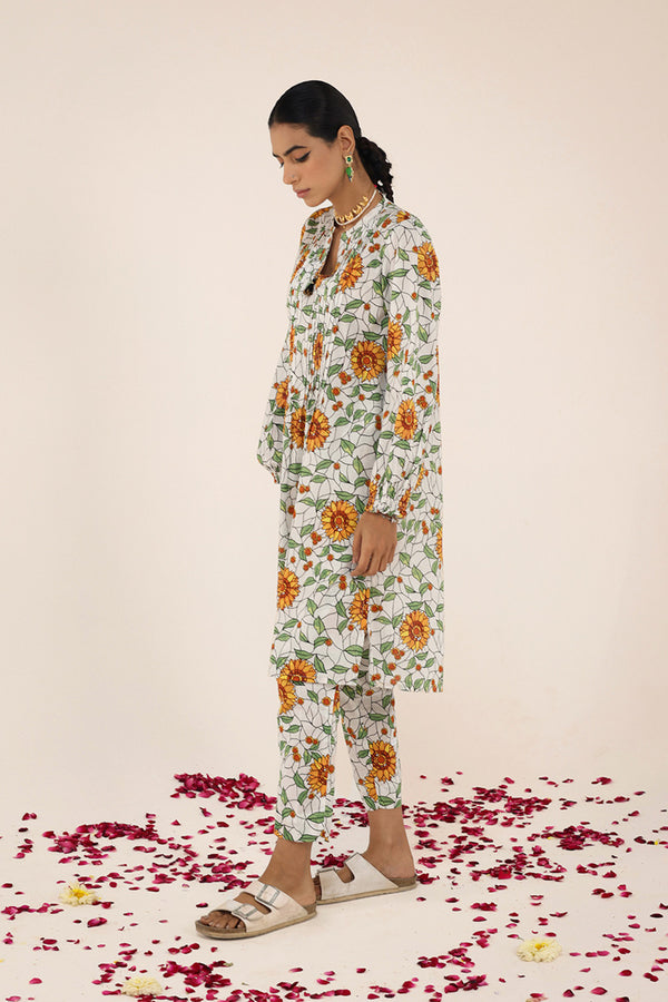 Pleated Sunflower Stained Glass Duo