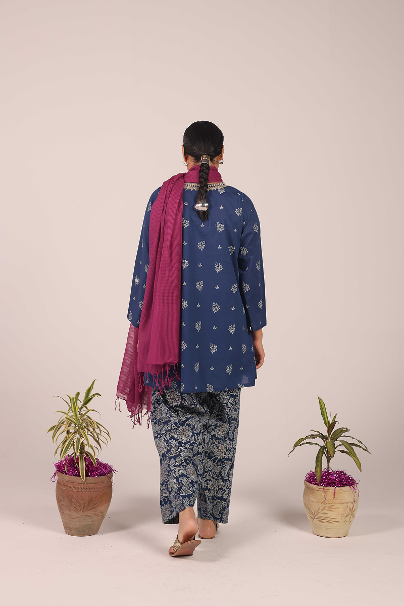 Threaded Jacquard Majesty Suit