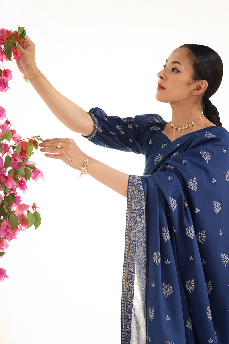 Zarqash Jacquard Majesty Saree