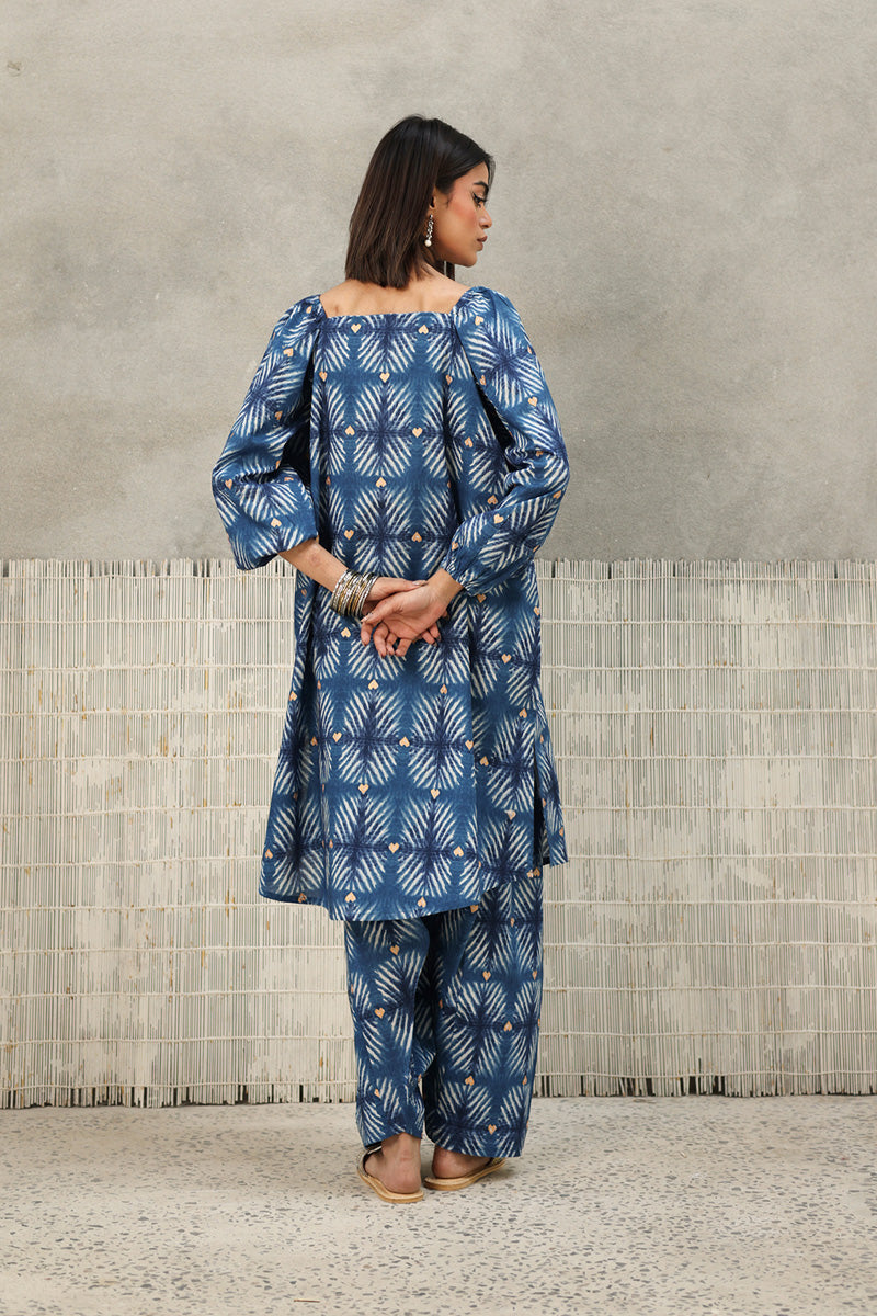 Glided Dye Heart Ensemble
