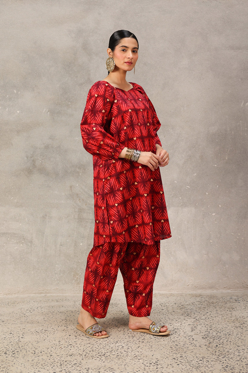 Glided Dye Heart Ensemble