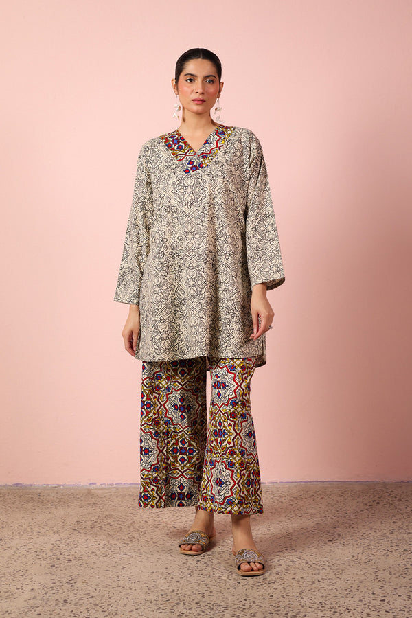 Persian Tiles Mosaic Ensemble