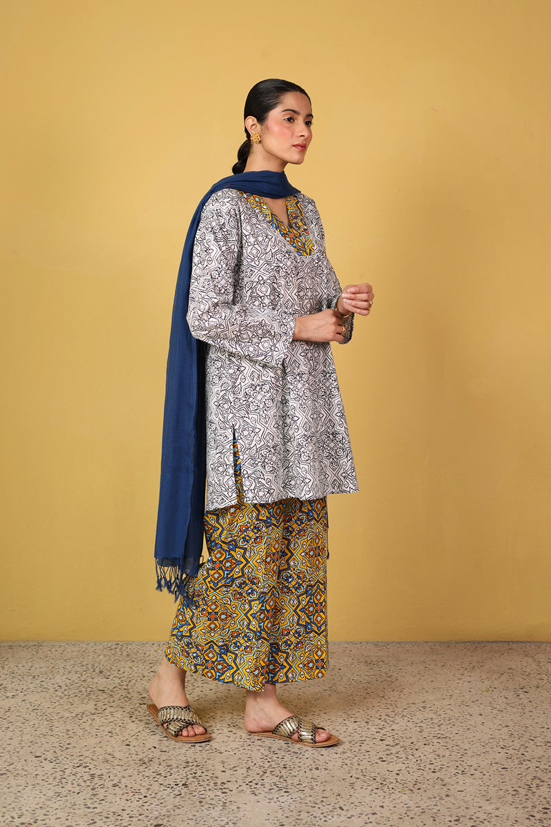 Persian Tiles Mosaic Ensemble