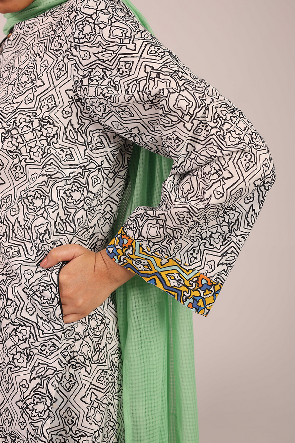 Persian Tiles Chic Ensemble