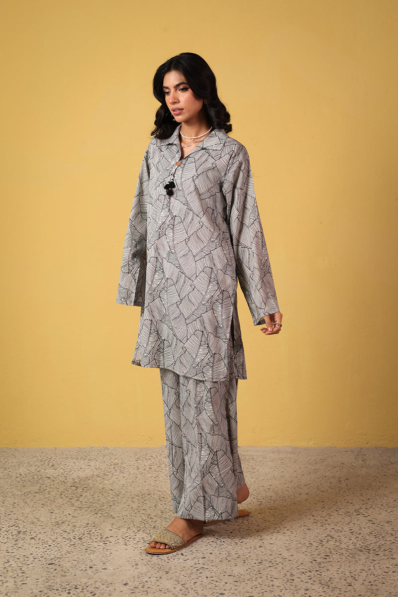 Foliage Tassel Tale Duo