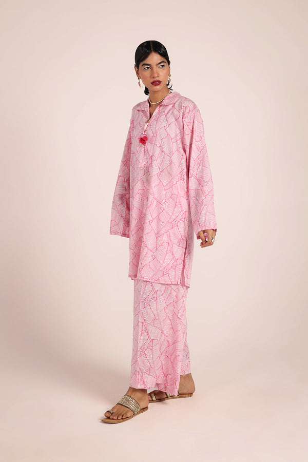 Foliage Tassel Tale Duo