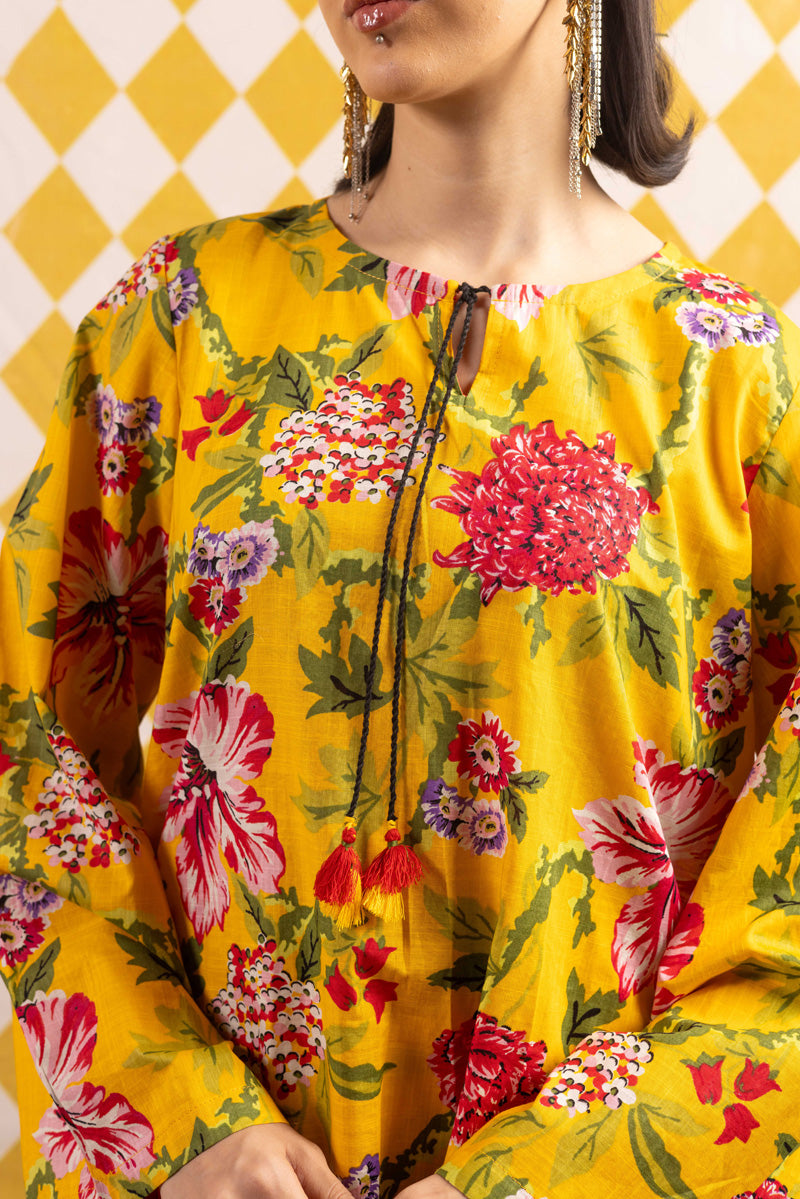 Enchanted Florals Tasseled Ensemble