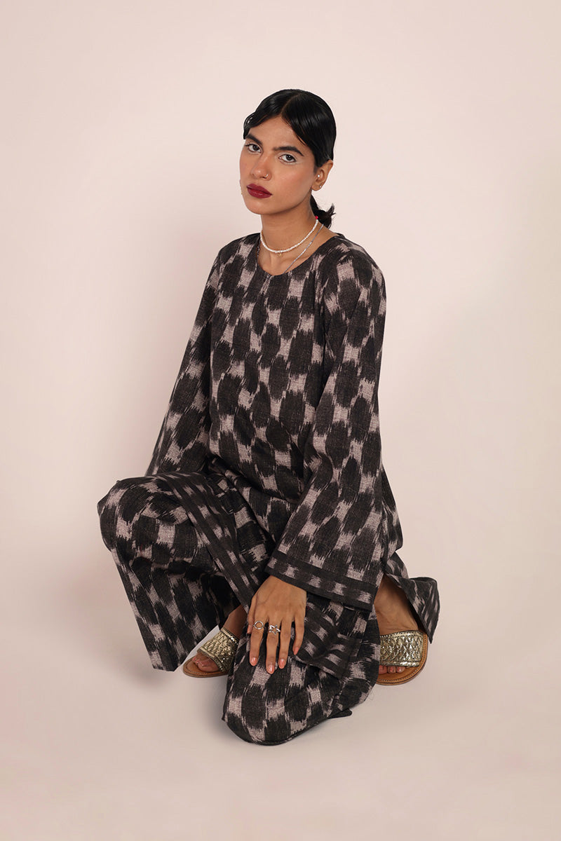 Ikat Illusion Ensemble