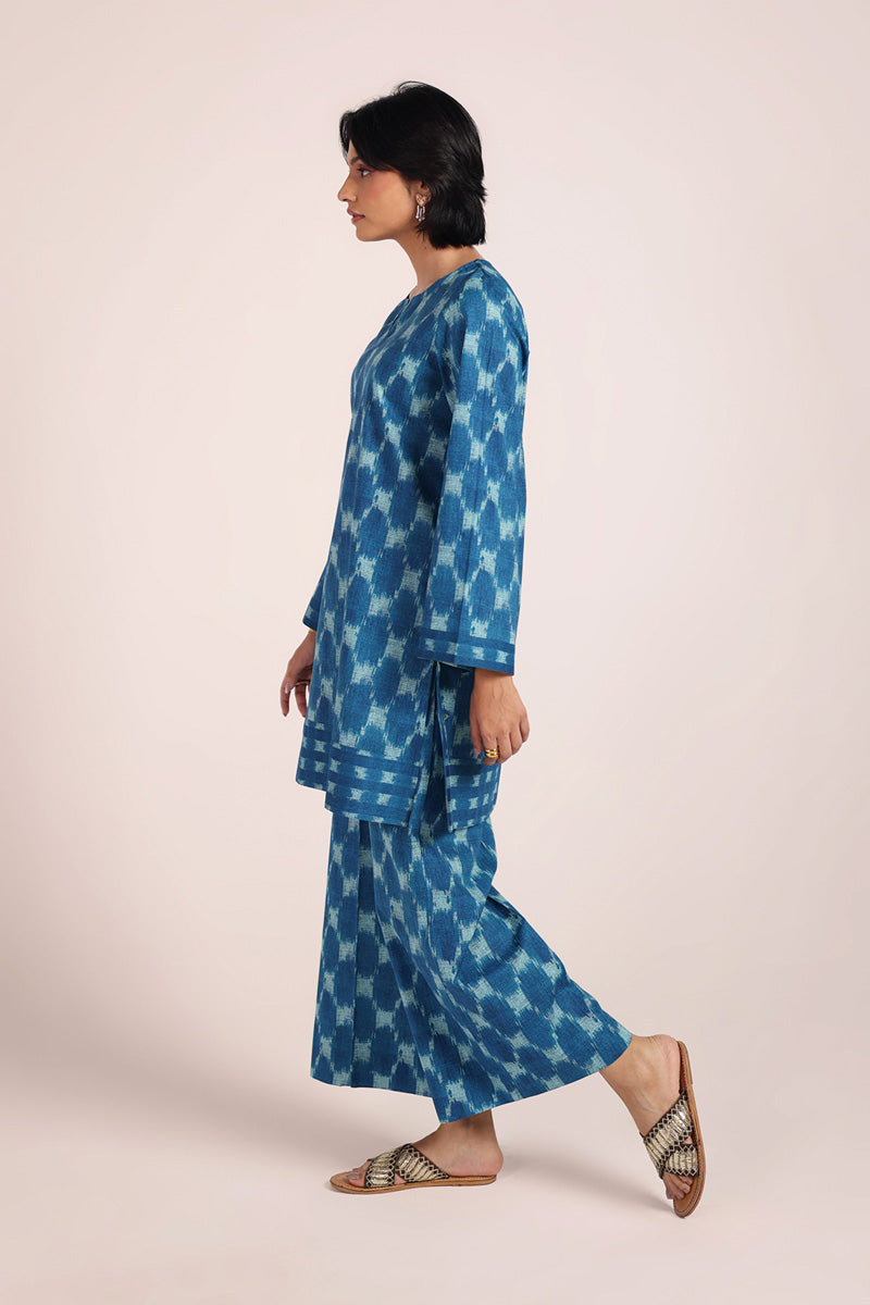 Ikat Illusion Ensemble