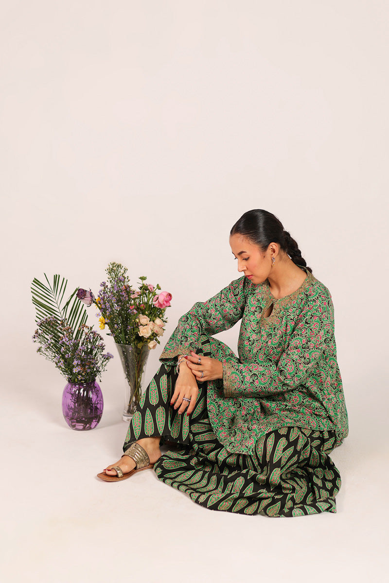 Saru Luxe Thread Gharara Set