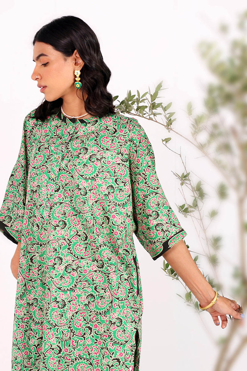 Printed Saru Ensemble